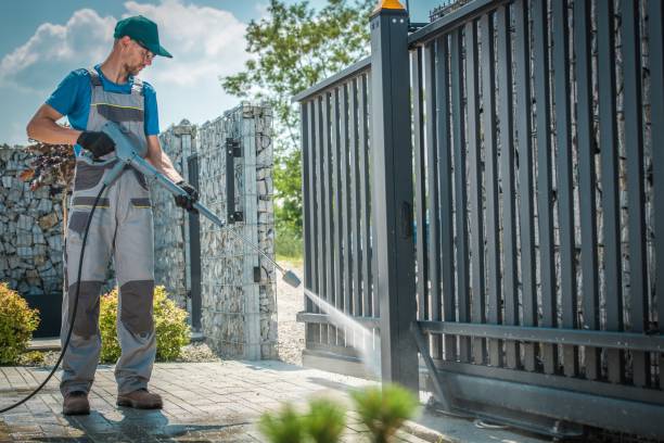 Best Pool Deck Cleaning  in Toulon, IL